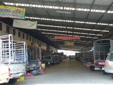 จอดรถซื้อ ( อาคารค้าส่งผลไม้ )