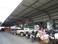 จอดรถซื้อ ( หลัง ผ.9 อาคารค้าส่งผัก )